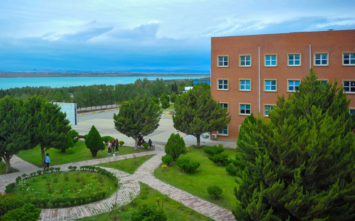 Bakı Mühəndislik Universitetinin magistratura səviyyəsinə qəbul olunan bakalavrların nəzərinə!