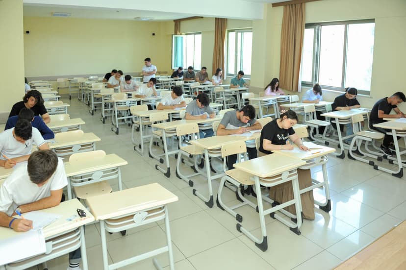 İqtisadiyyat və idarəetmə fakültəsi Şəkil 1