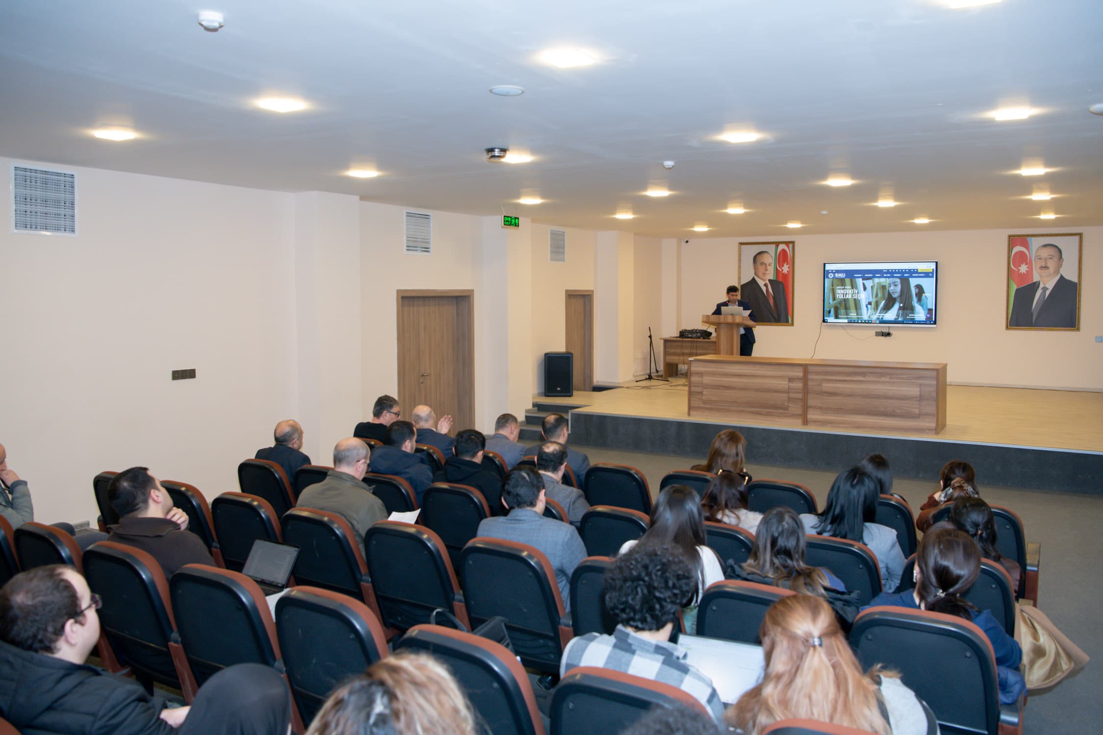 BMU-da Scopus və ProQuest Central üzrə təlim