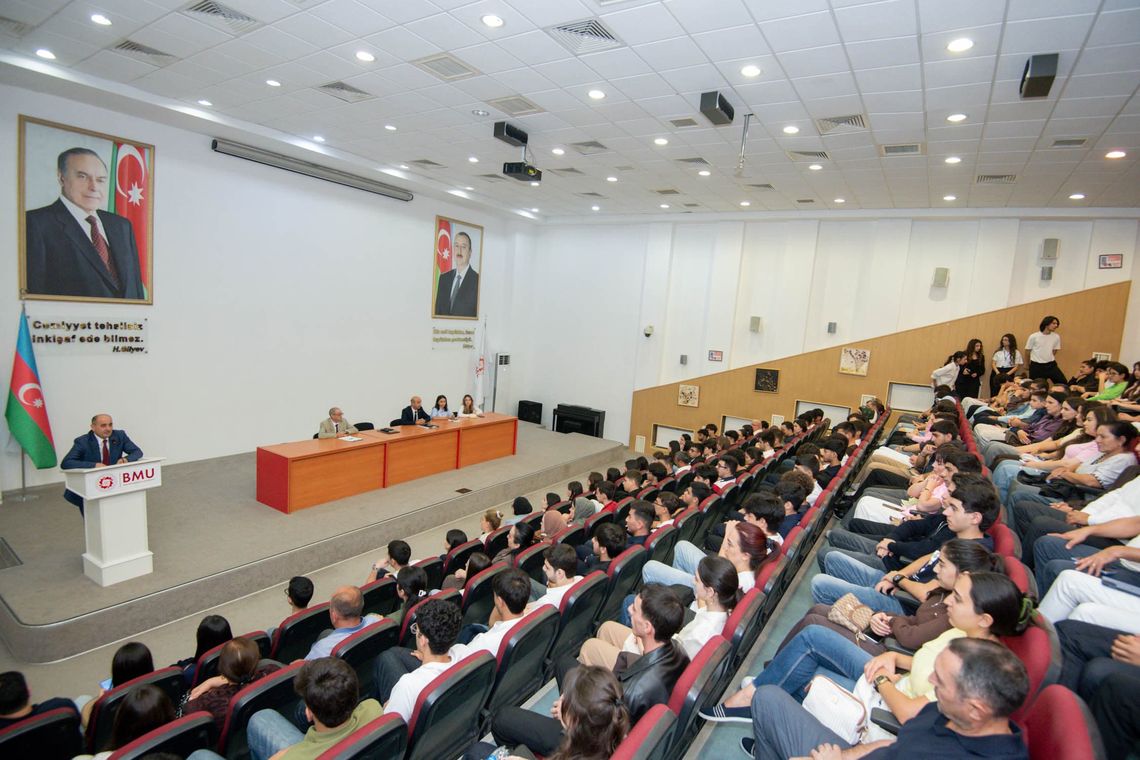 Mühəndislik fakültəsinin yeni tələbələri BMU ilə tanış olublar