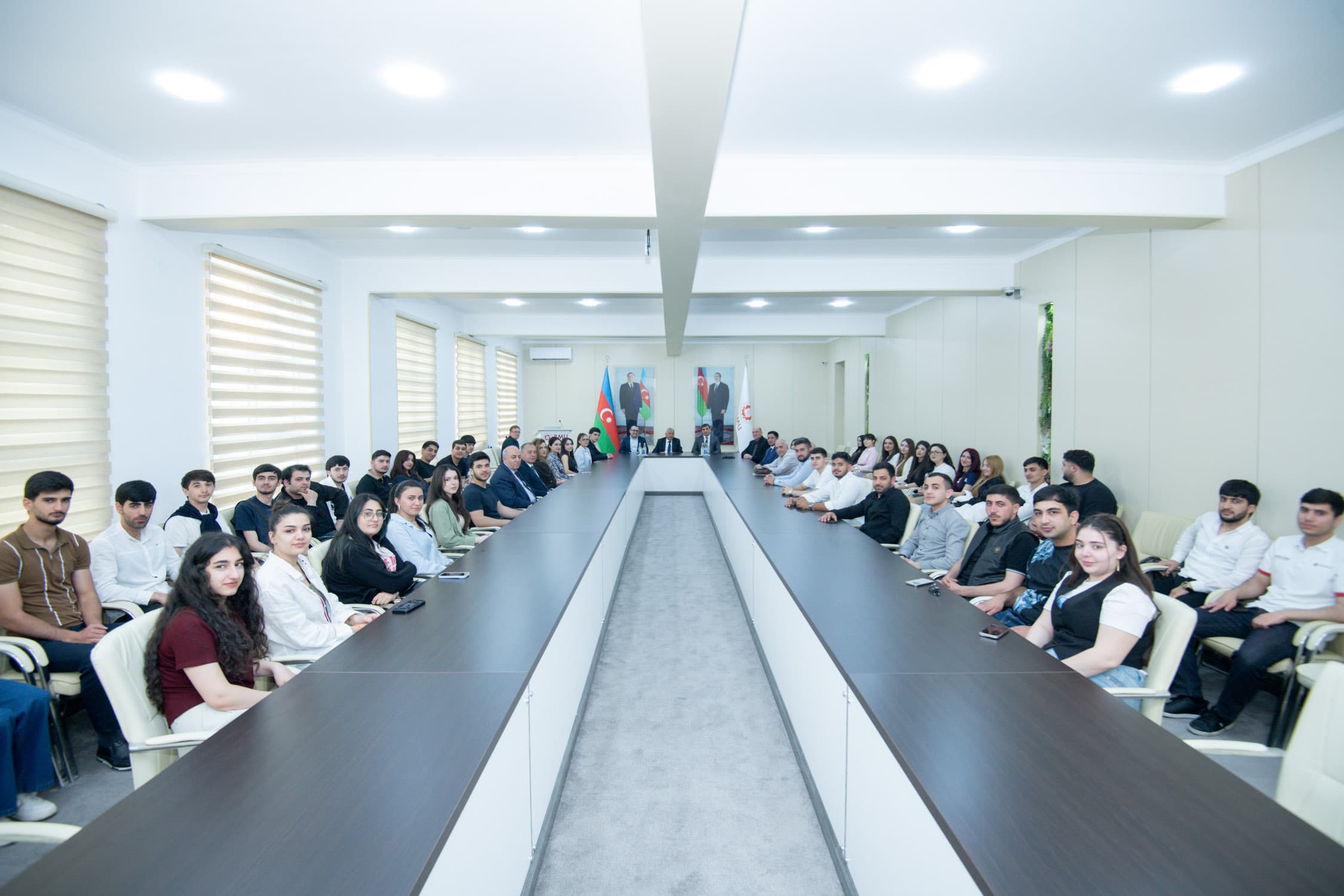 BMU-da Almaniyada fəaliyyət göstərən mütəxəssisin iştirakı ilə seminar keçirilib