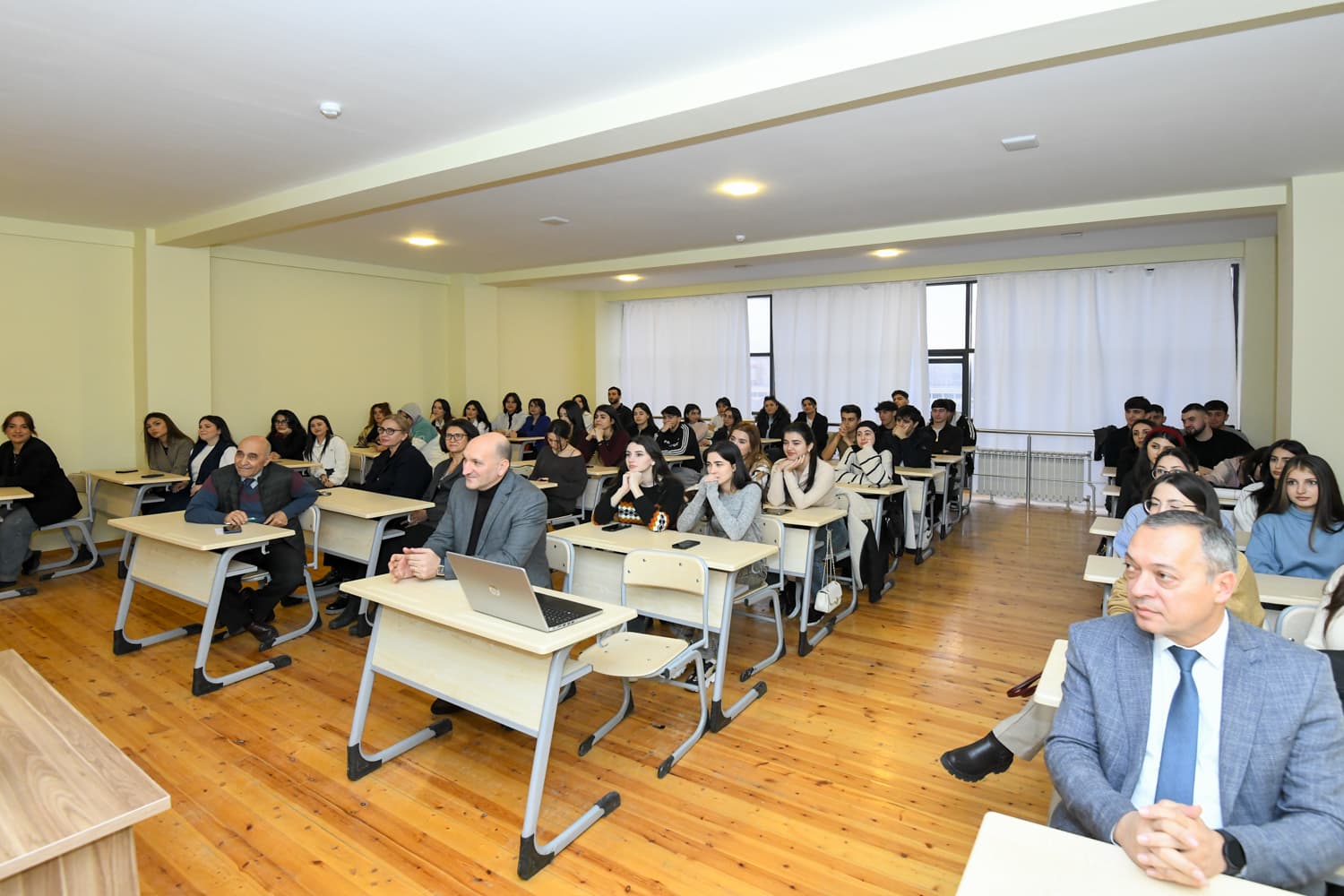 Memarlıqda erqonomik yanaşmalarla bağlı seminar və açıq dərs