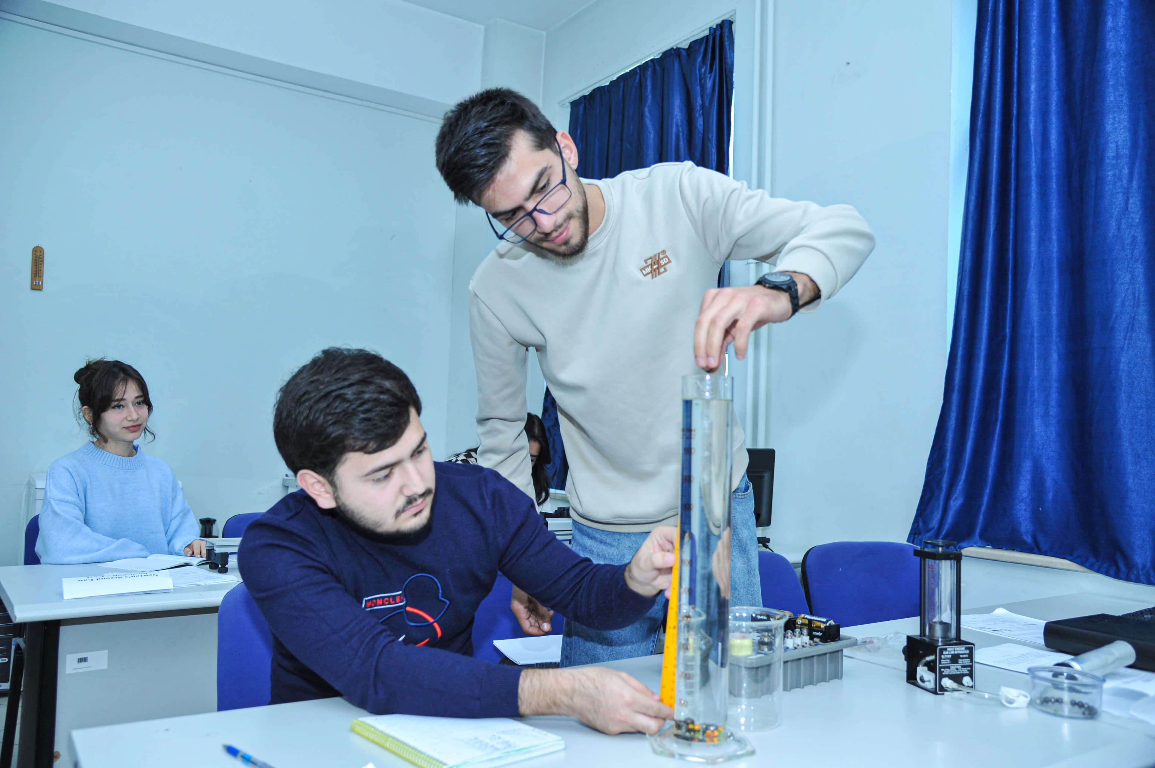 Fizika laboratoriyası