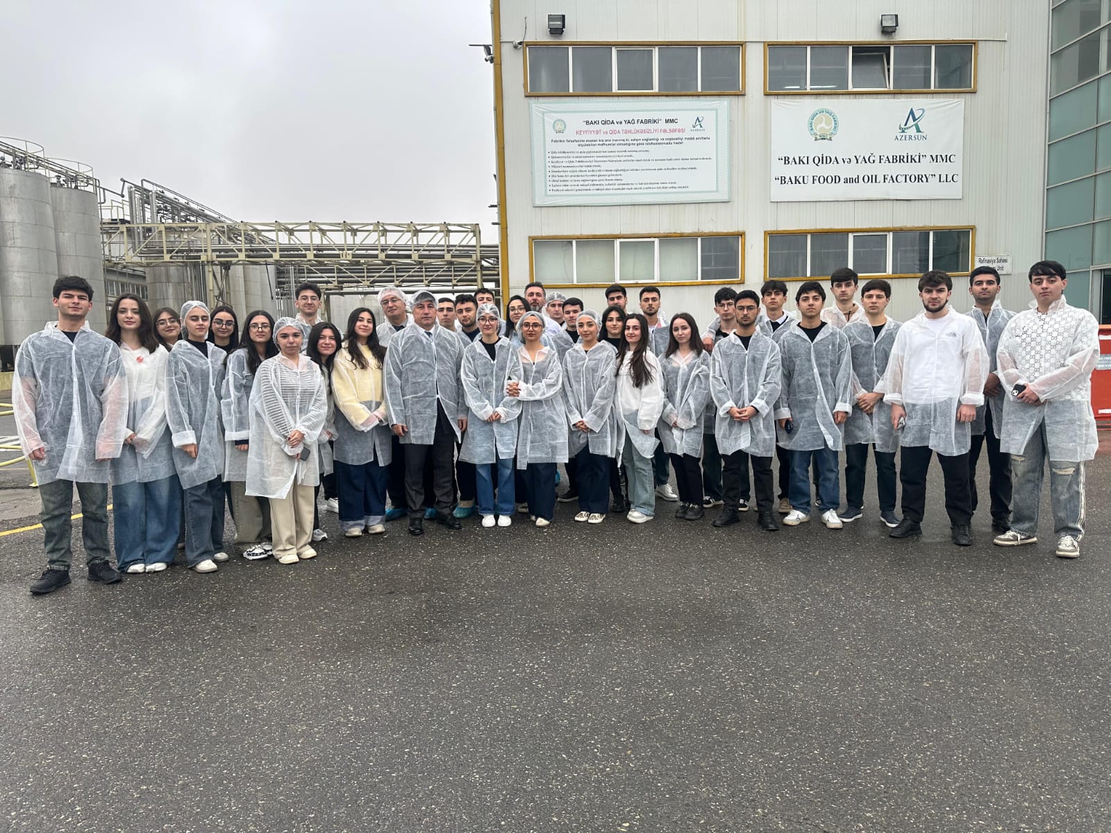 BMU tələbələri Bakı Qida və Yağ Fabrikində ekskursiyada olublar
