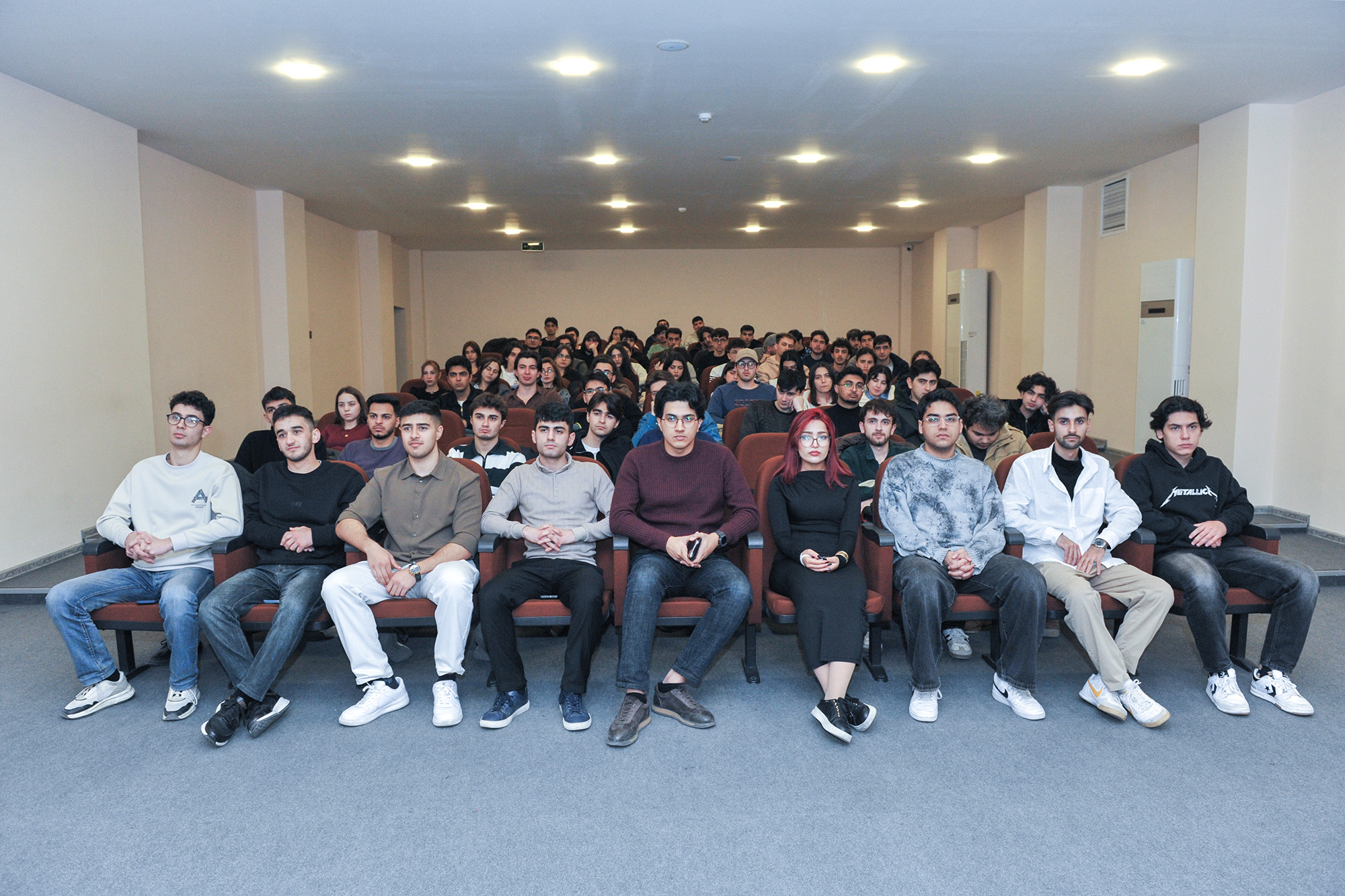 Koreyada təhsil alacaq BMU-İNHA İDP tələbələri ilə görüş keçirilib