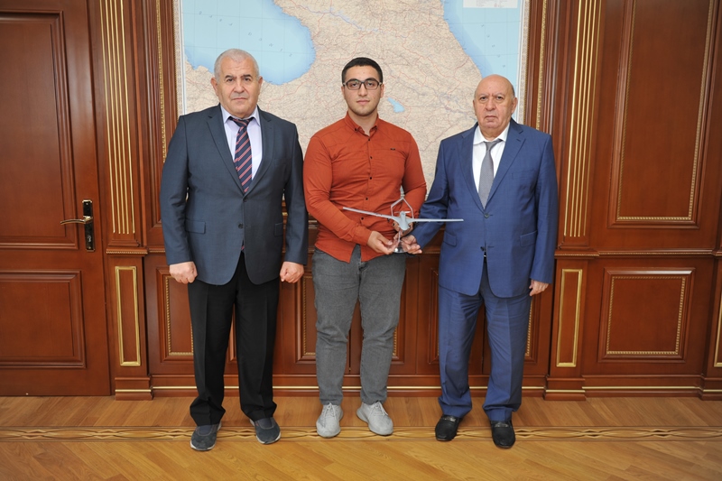 BEU rector meets with student participating in "TEKNOFEST-2022 Black Sea" festival