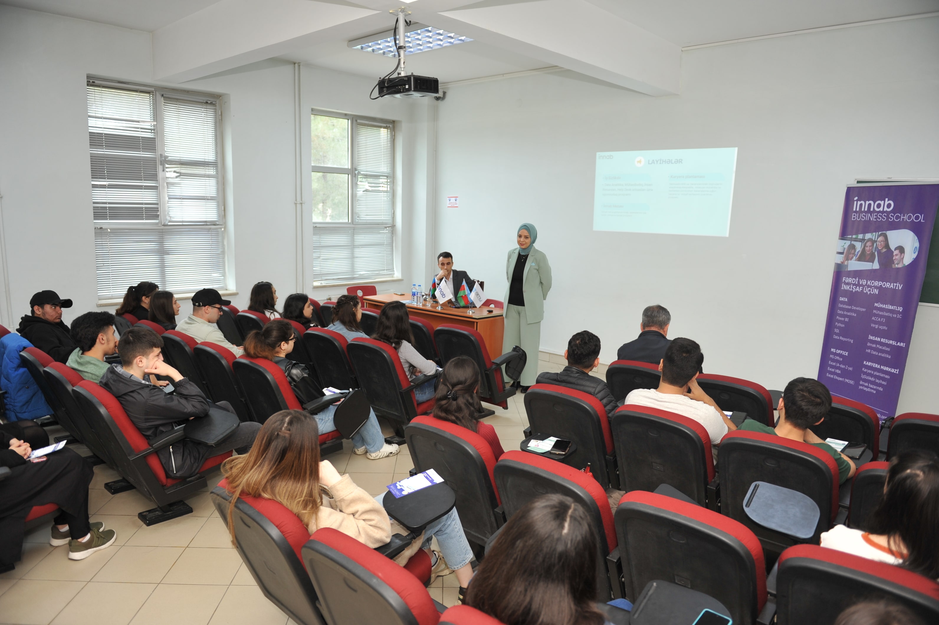 İNNAB Karyera Mərkəzi BMU-da karyera planlamasına həsr olunan  seminar keçirib