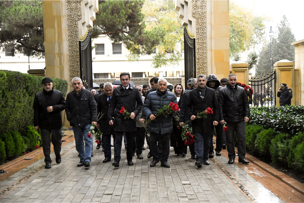 BEU staff visits Alley of Honor in connection with Great Leader's commemoration day