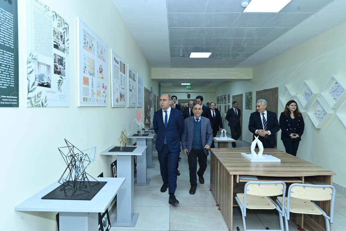 Minister of Science and Education gets acquainted with new educational building and laboratories of BEU