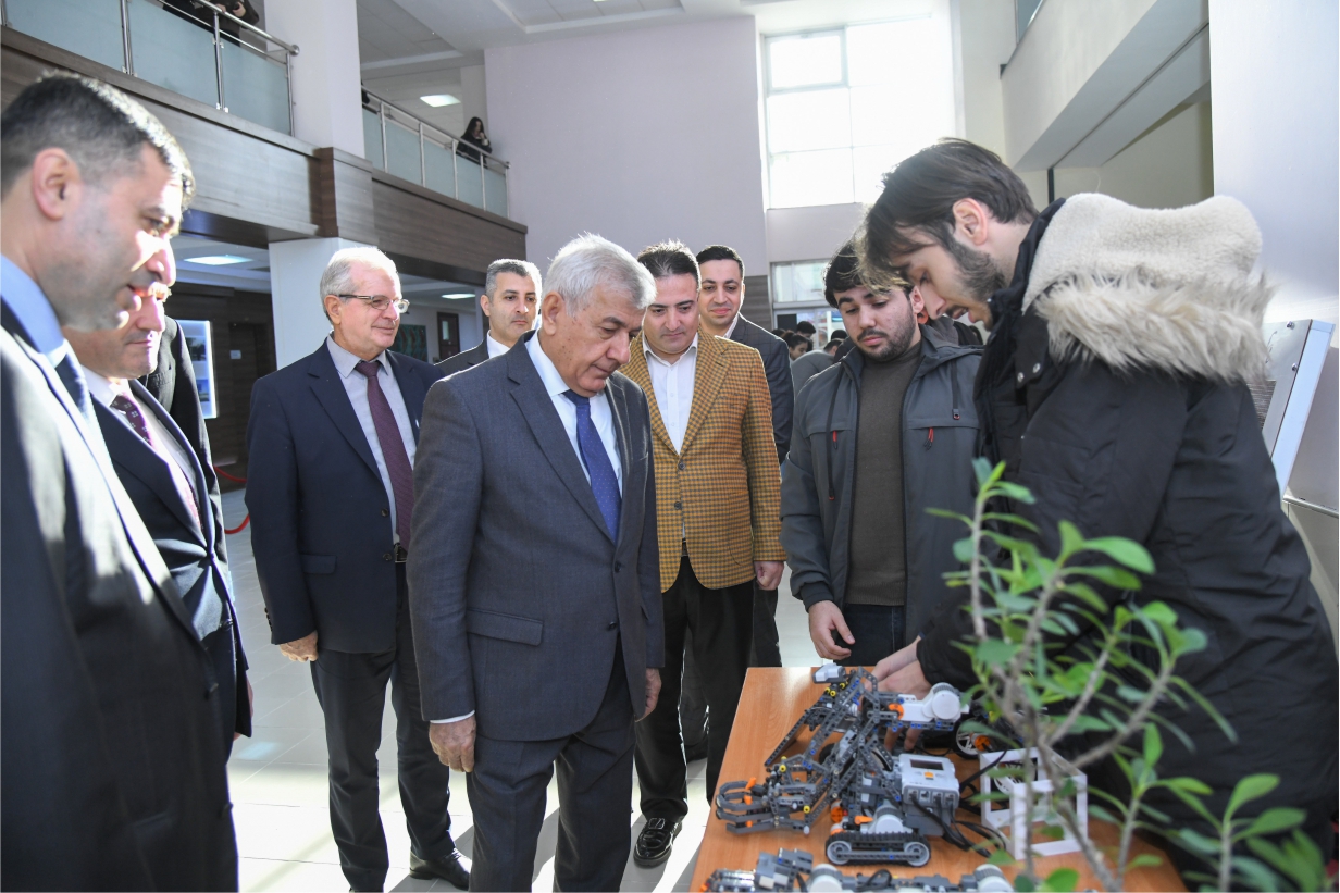 Bakı Mühəndislik Universitetində “Qış Elm Festivalı” keçirilib