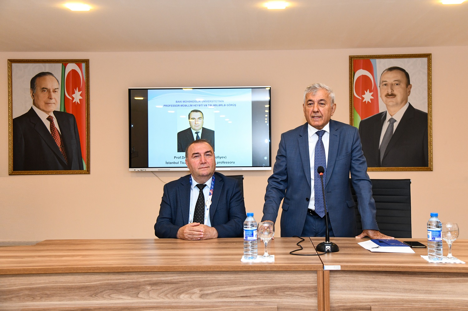 Meeting with world-famous Azerbaijani scientist held at BEU