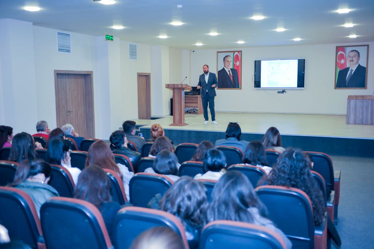 Türkiyəli mütəxəssis BMU-da tələbələrə seminar keçib